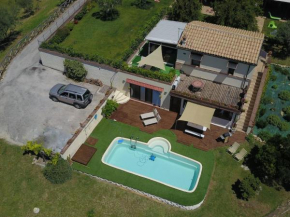 VILLA SOLE MARCHE piscina jacuzzi scivolo wifi parcheggio Castelplanio